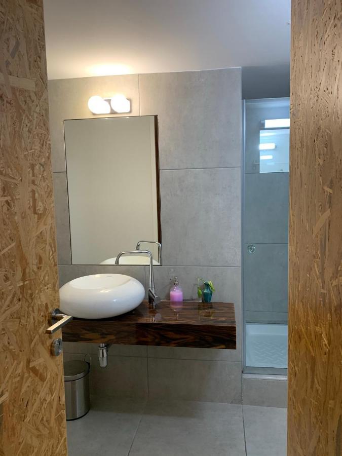 Strovolos Value Suites Екстериор снимка